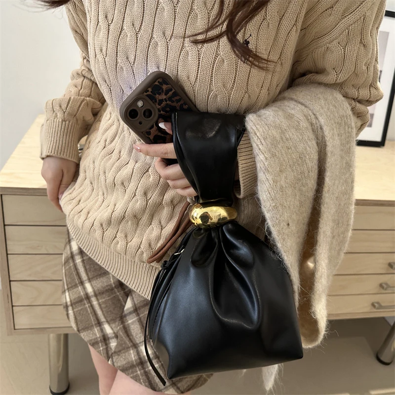 

Personalised PU Soft Leather Clutch Vintage Luxury Designer Women's Pleated Mini Bucket Bag Side Zip Party Evening Bag
