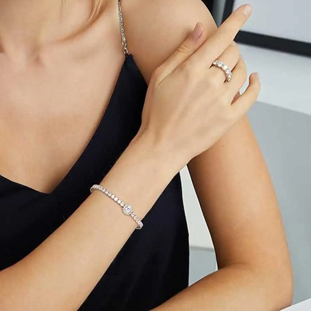 Nuoya Full Cubic Zirconia Tennis Bracelet with a Flower Shape Luxury Women Fashion Jewelry Accessories Wholesale
