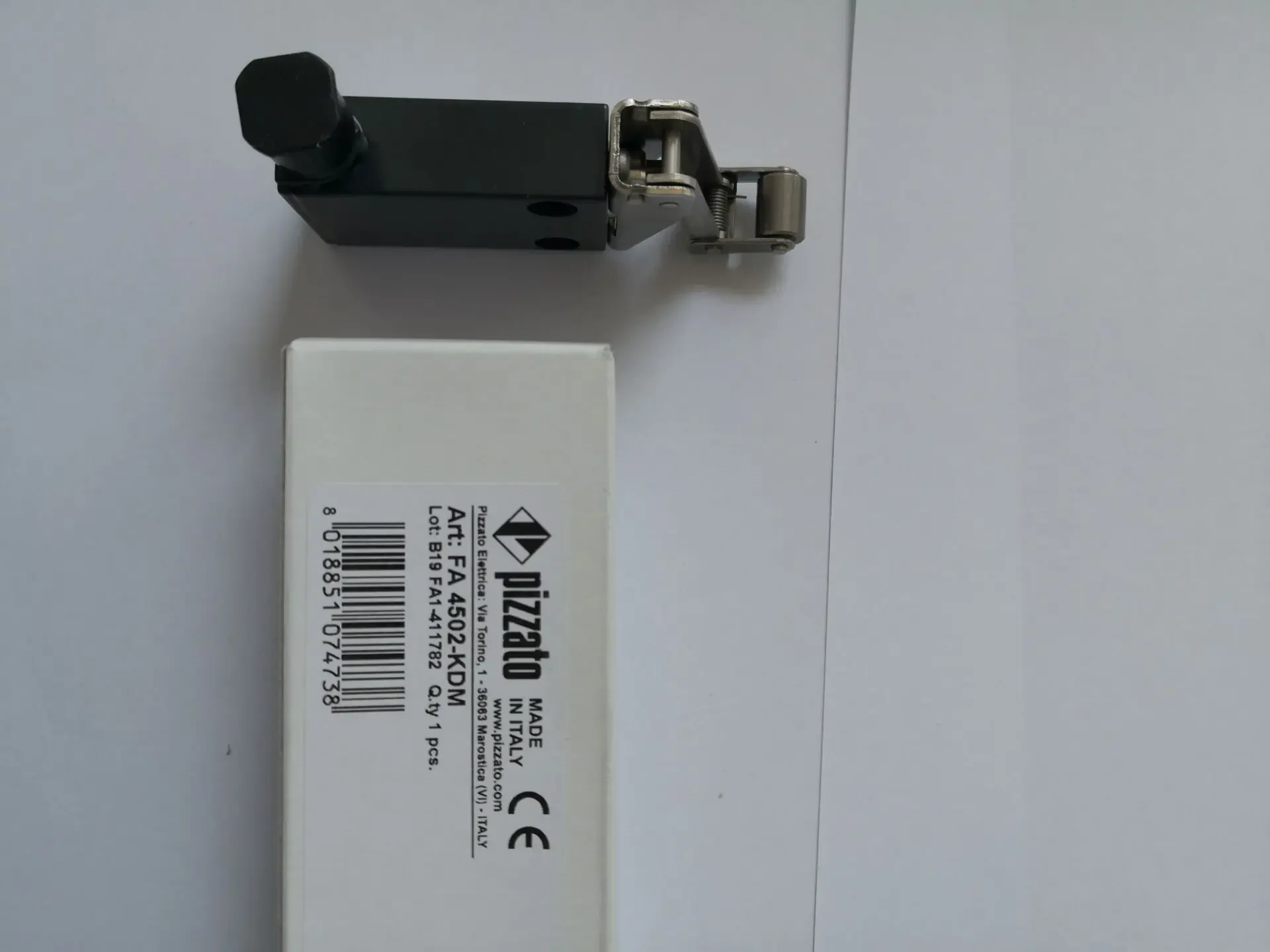 New original Pizzato waterproof limit switch FA4502-KDM