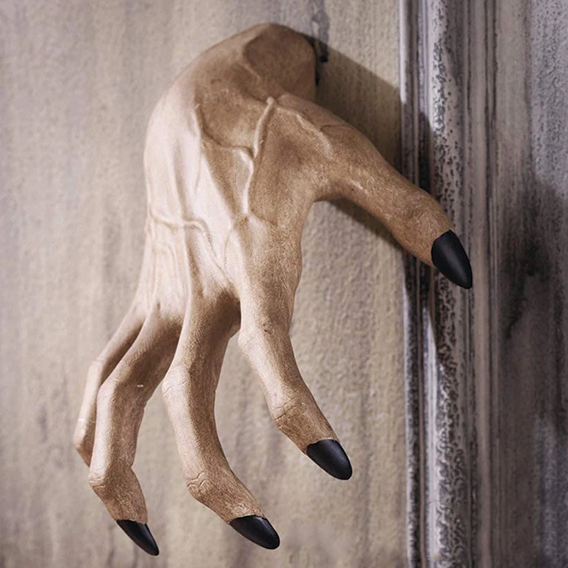 Simulation Witch Hand Horrible Resin Statue  Horror Hand Claw Pendant For Living Rooms Bedrooms Kitchens Basement