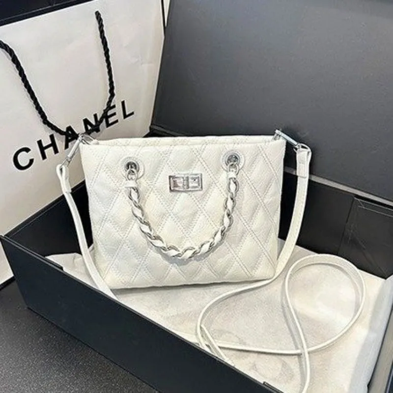Borsa a tracolla funzionale da donna Scomparti organizzati per un facile accesso e un recupero rapido Soluzione di archiviazione intelligente