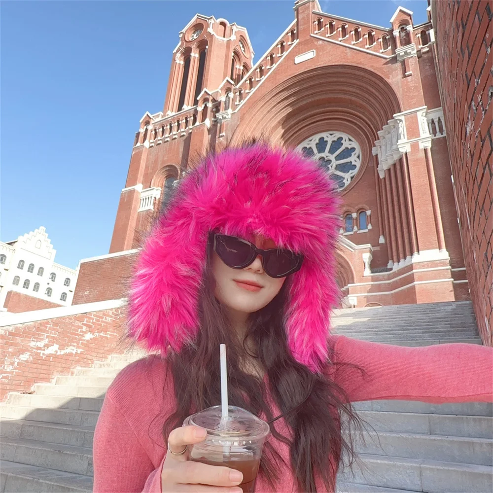 Fashion Fluffy Popular Russian Female Round Cap Faux Fur Hats Winter Hats For Women Faux Raccoon Fur Beanies Faxu Fox Bomber Hat