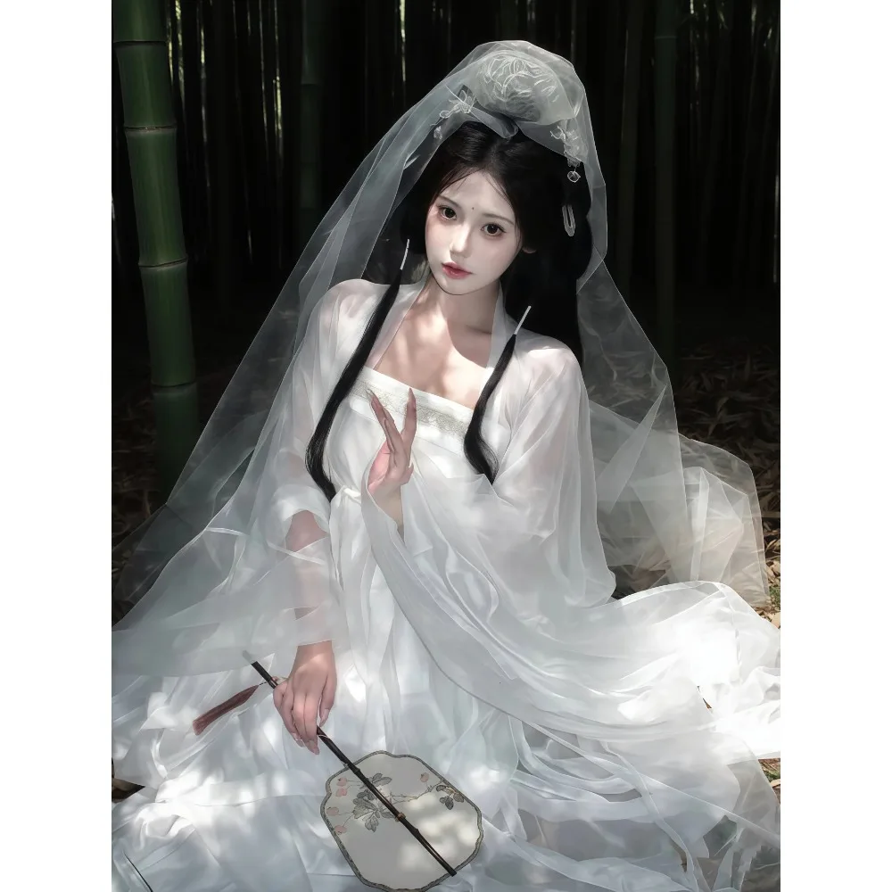 

Белое женское ханьфу в старинном стиле: полный комплект Ruqun с эффектом струящейся ткани