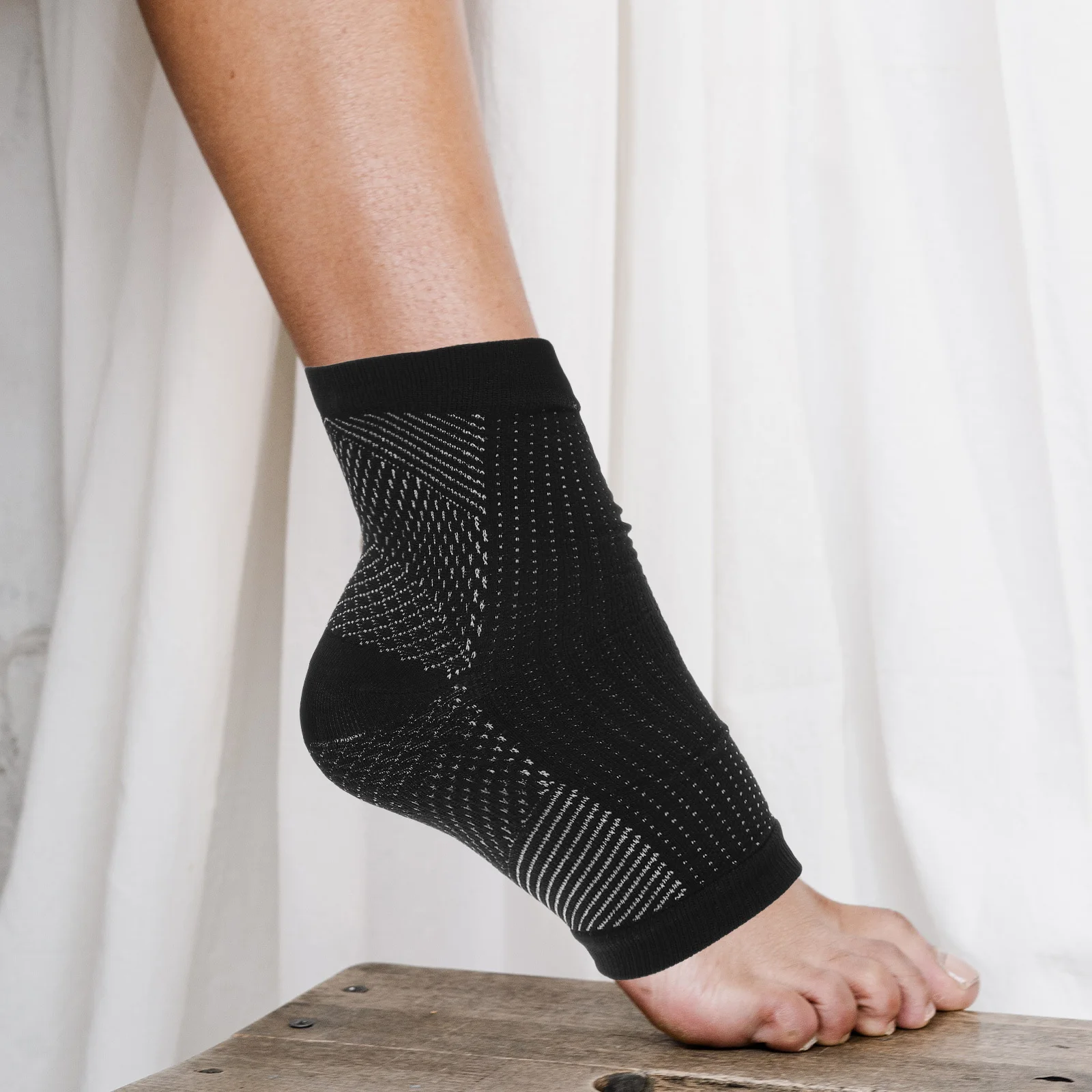 

3 пары компрессионных носков для лечения подошвенного фасциита, дышащие, для облегчения боли в стопах, с поддержкой голеностопа, унисекс, спортивные носки для повседневного использования