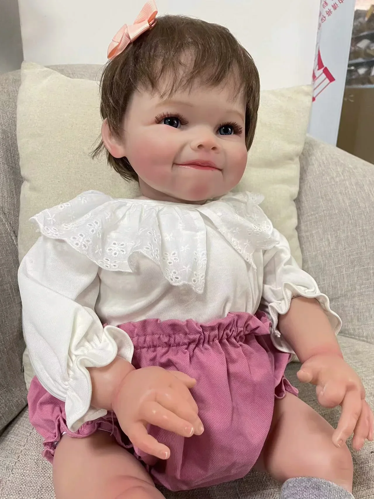 Raya Miękka Lalka Reborn dla Dziewczynki, Ciało z Miękkiego Materiału, 24 cale, Wielowarstwowa Malowana Skóra 3D z Widocznymi Żyłkami, Włosy Wszywane Ręcznie