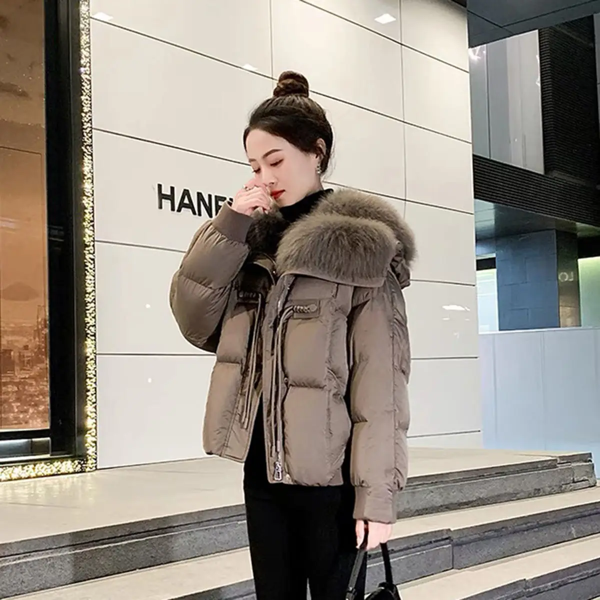 Chain 2024 Spring New Melad Color Series High Fashion Fox Hair Collar Goose Down Jacket for Women