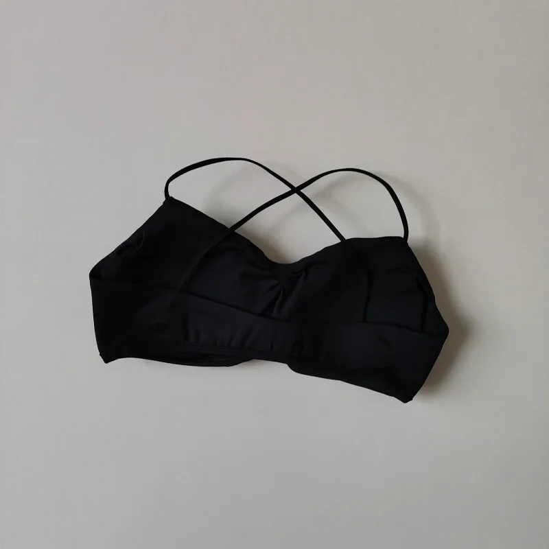 Nahtloser Yoga-BH für Damen mit Riemchen und überkreuztem Rücken, V-Ausschnitt, Push-up-Effekt, Sport-BH mit integriertem Brustpolster, Fitness- und Pilates-Trainingsunterwäsche. – Detail 12
