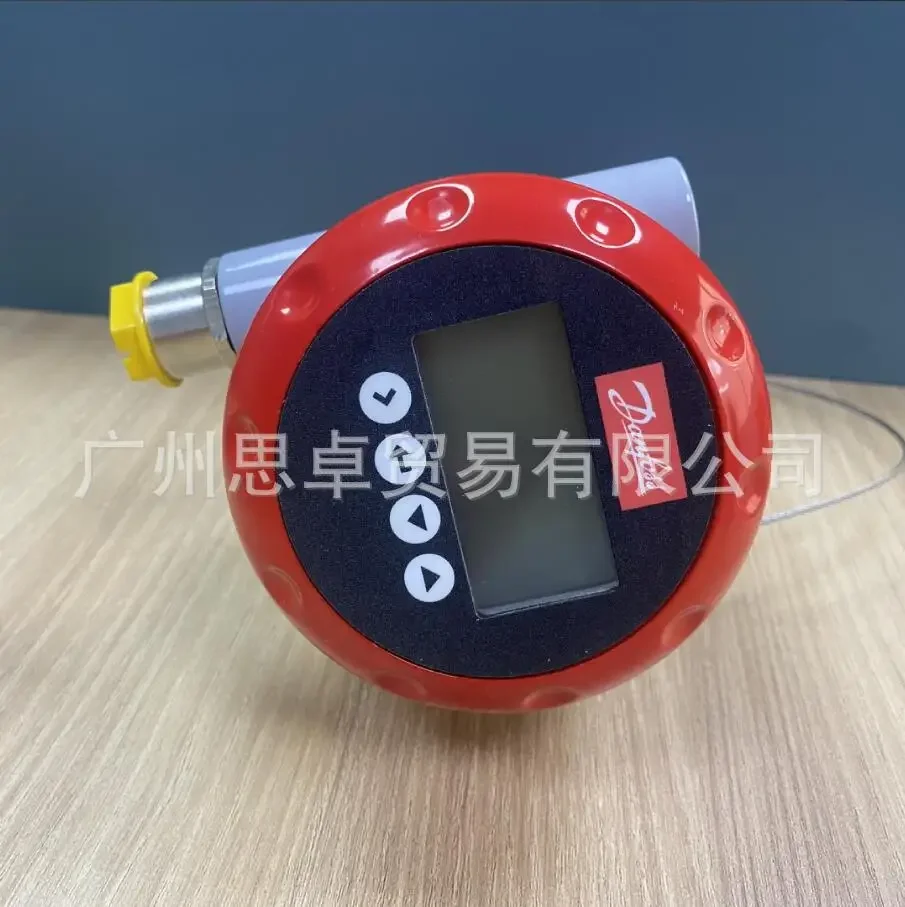084H4521 Danfoss 4-20MA Liquid Level Sensor AKS4100U