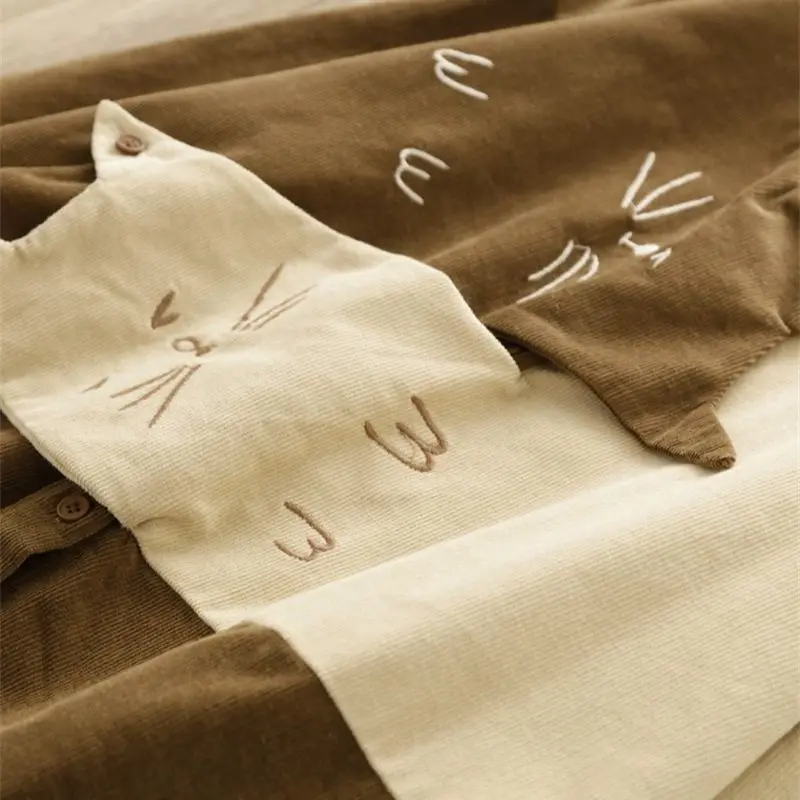Age-Reducing Cartoon Cat Long-Sleeved Shirt Sweet Loose Contrasting Versatile Top 2025 New