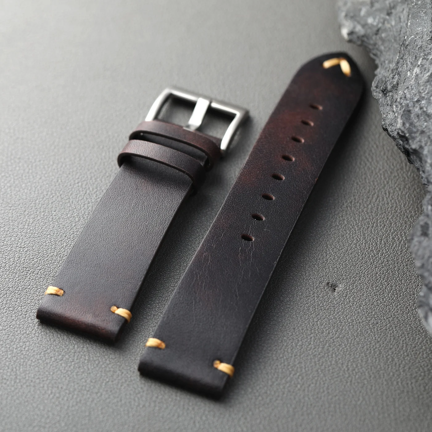 Handmade soft leather watchband, 18, 19, 20, 22MM, vintage style, with magic pattern, made of first-layer cowhide watch chain