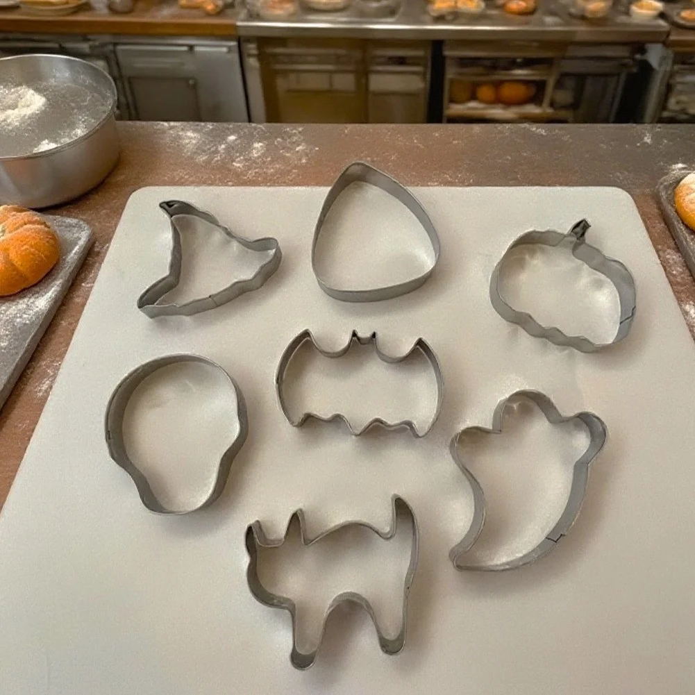Halloween Themed Stainless Steel Cookie Molds 7pcs Set for Baking Cookies Fondant Dough Pastry with Smooth Edges