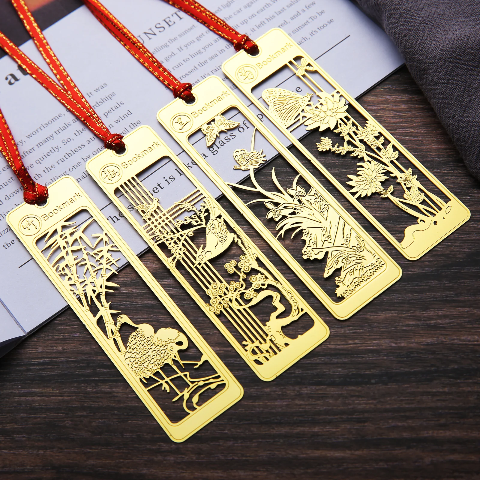 

1pc Chinese Style Brass Bookmark Vintage Hollow Plum Orchid Bamboo Chrysanthemum Bird Butterfly Pattern 9.2cm/3.6" Art Gifts