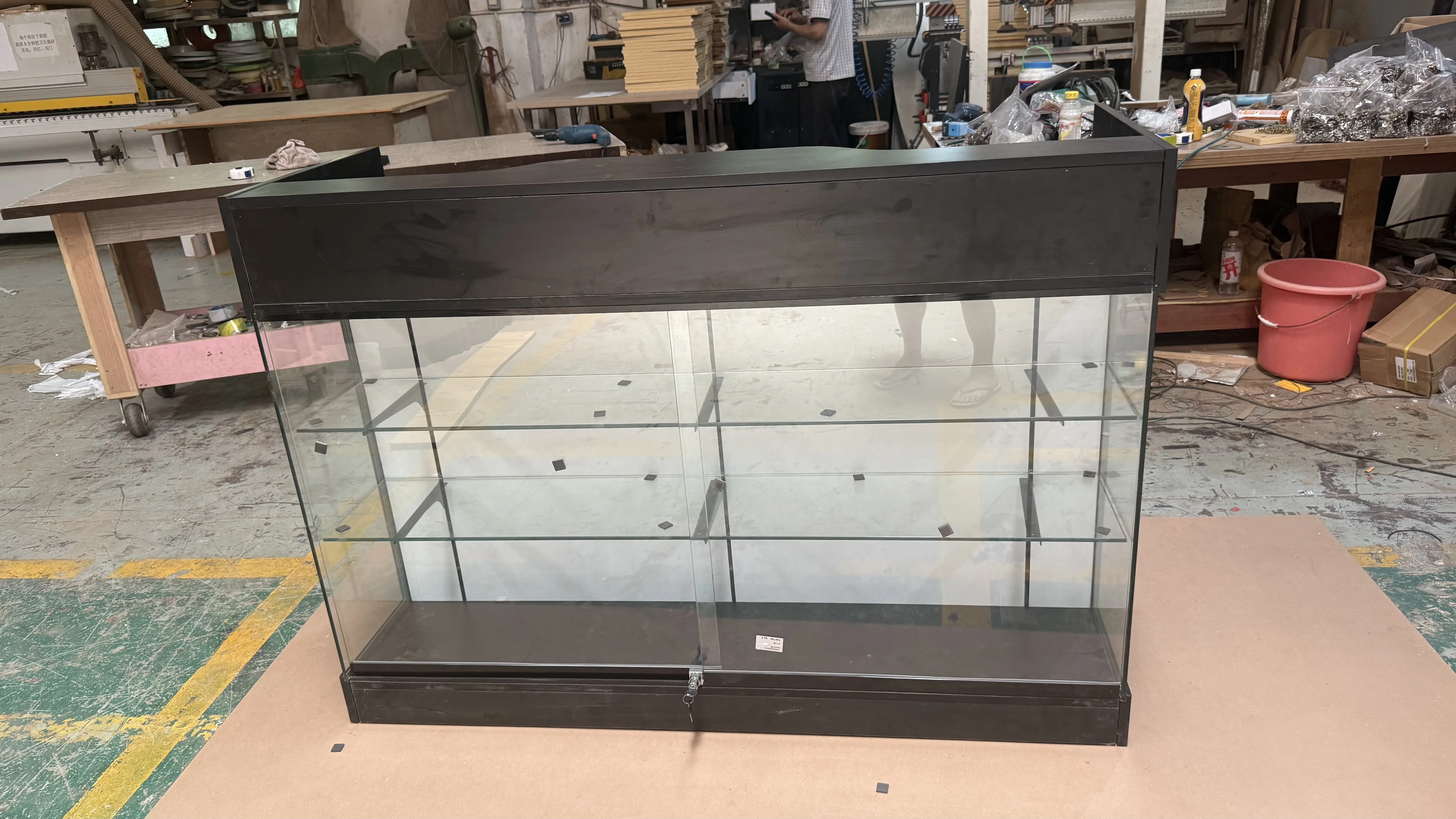 Custom.Guangzhou Factory Nuovo stile Cassiere in legno e vetro con cassetti e luci