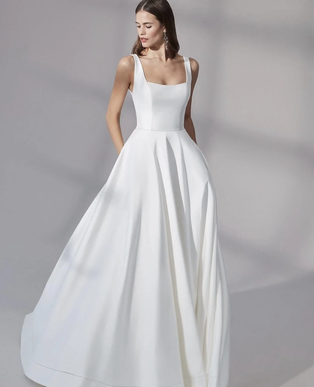 Robe de mariée simple avec poche, ligne A, longueur au sol, personnalisée sur mesure, superbes patients, quel que soit le dos nu, 2024