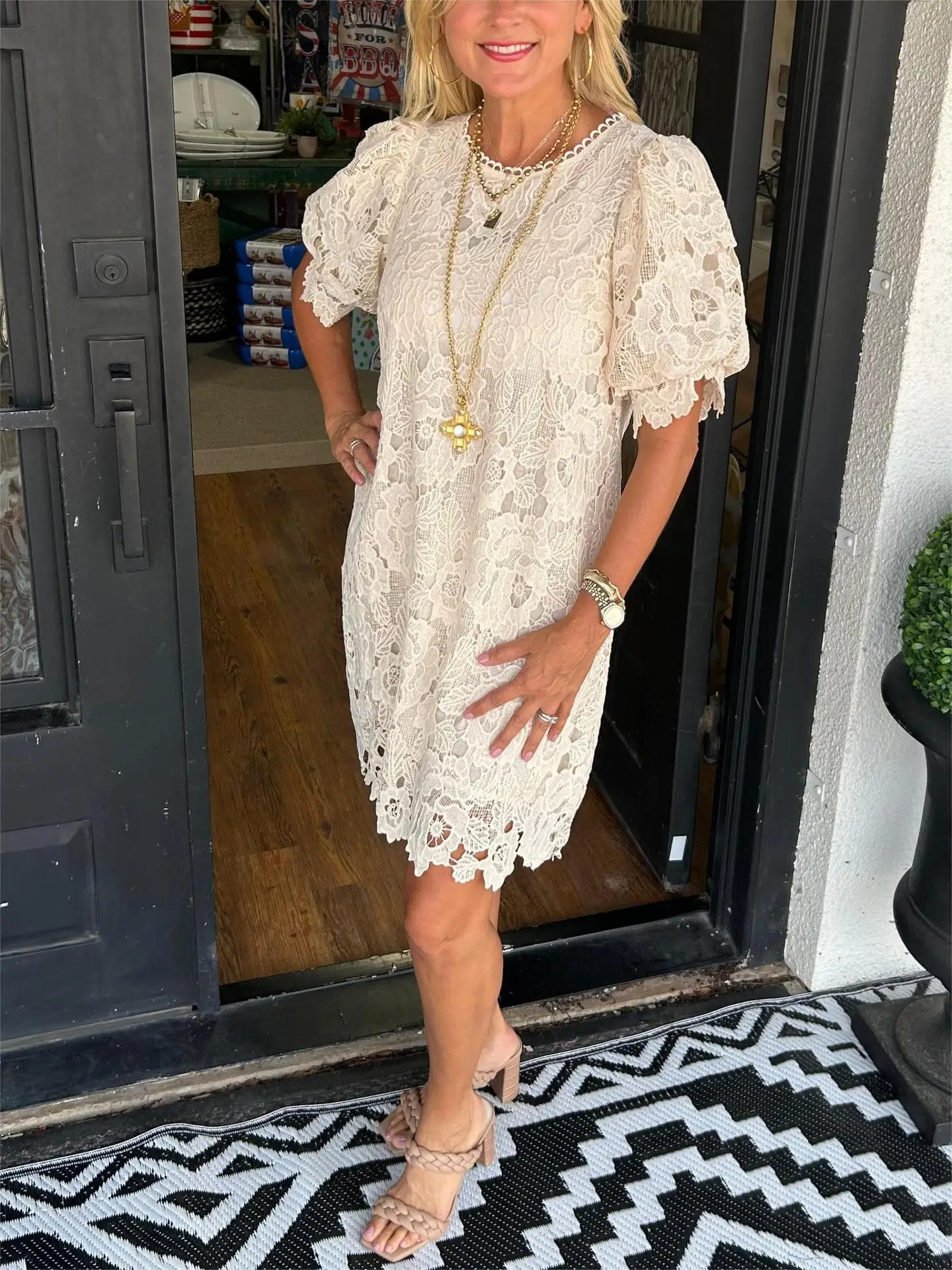 

Summer Fashion Lace Short-sleeved Casual Dress Women's Elegant Style Solid Color Round-neck Scaved Air Quality Commuting Dresses