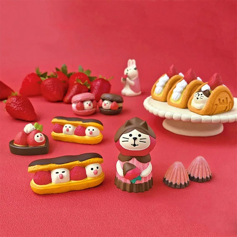 Chocolate Cat Figurine Japanese Zakka Bear Strawberry Dessert Craft Miniature Ornament DIY Resin Home Decor Valentine's Day Gift