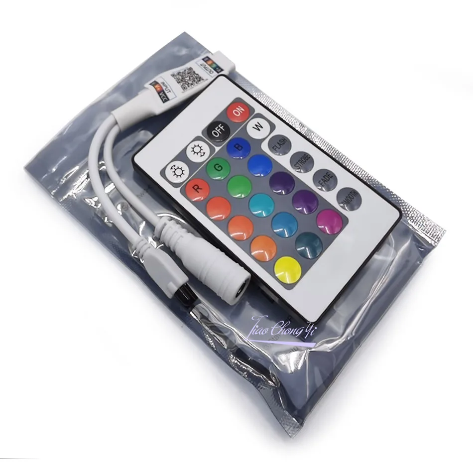 DC12V 24V RGB 컨트롤러 음악 BT 스마트 APP 제어 24 키 IR 원격 또는 블루투스 호환 5050 RGB LED 스트립 빛