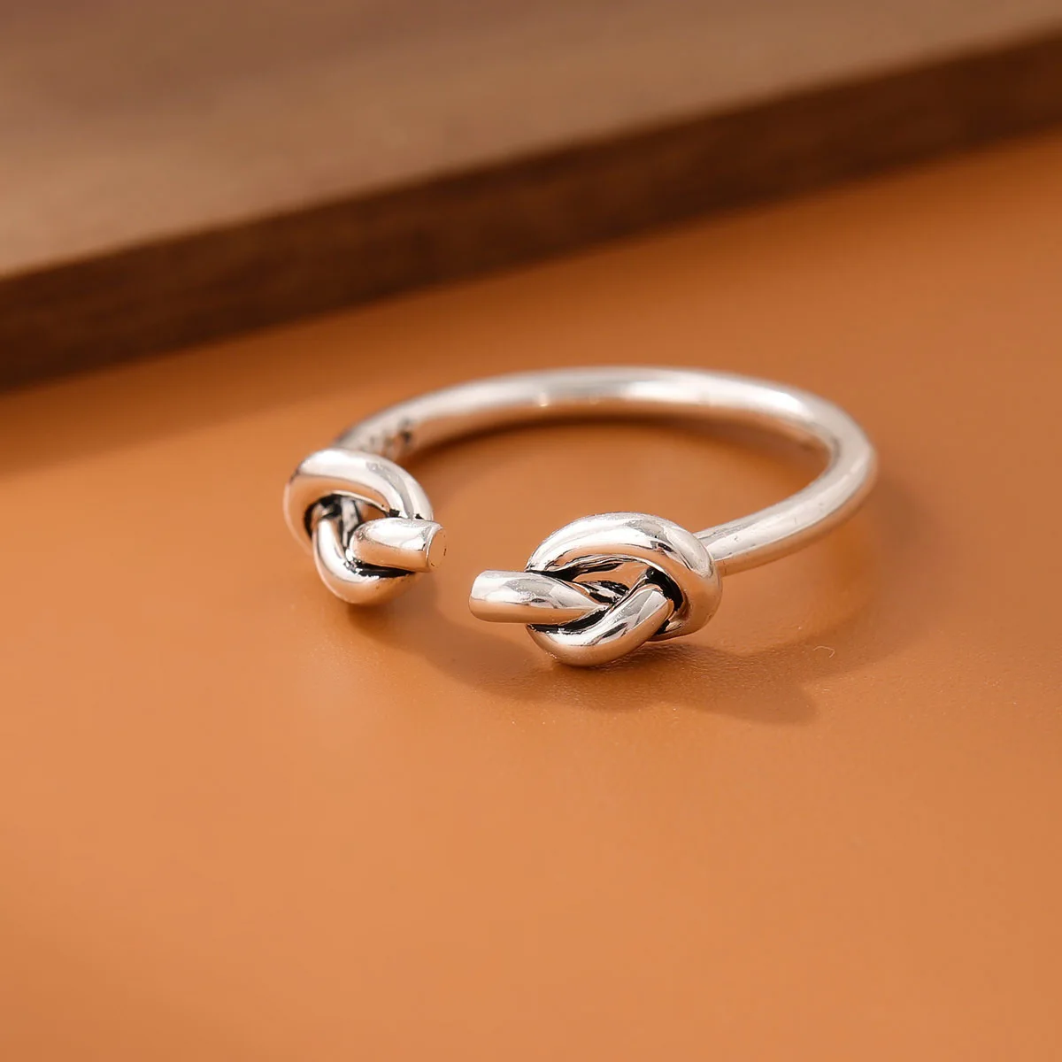 

Punk Original 925 Sterling Silver Jewelry Fashion Wild Twisted Personality Simple Popular Opening Rings R057