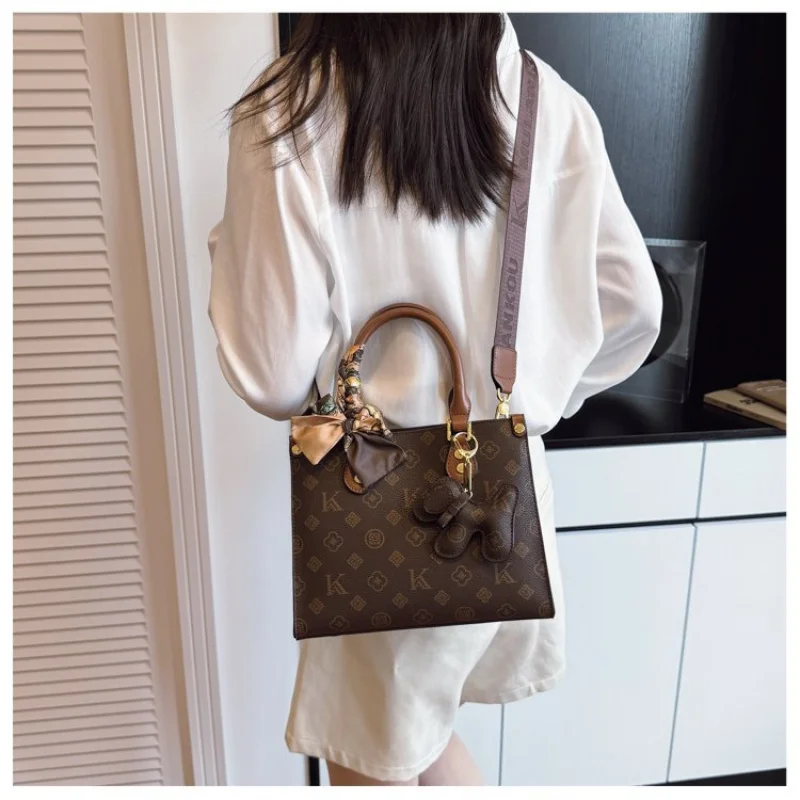 

Высококачественная женская кожаная большая сумка с рисунком гена и повседневным винтажным парижским изысканным повседневным викторием ​