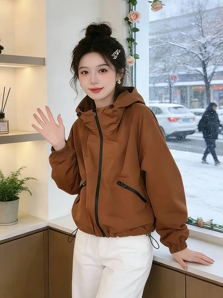 

Versatile Casual Hooded Jacket Women's Spring 2026 New American Workwear Style Short Outerwear Coat Simple Loose Fit Warmth