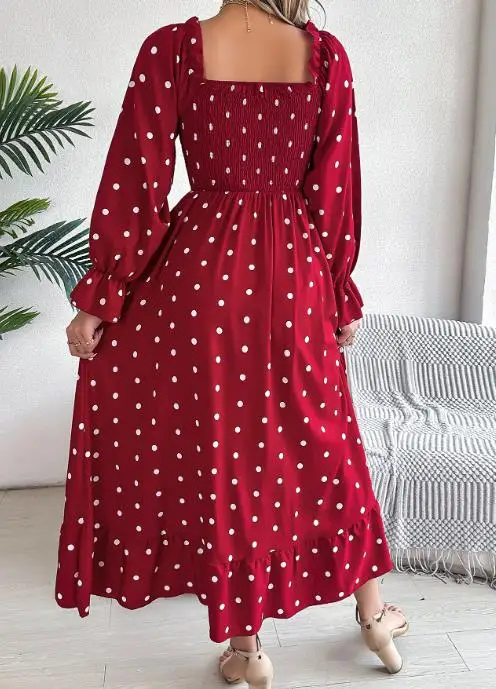 تنورة طويلة مطبوعة برقبة مربعة منقط لخريف 2025 للنساء، فستان أنيق وكاجوال بقصة ضيقة على شكل حرف a وأكمام طويلة