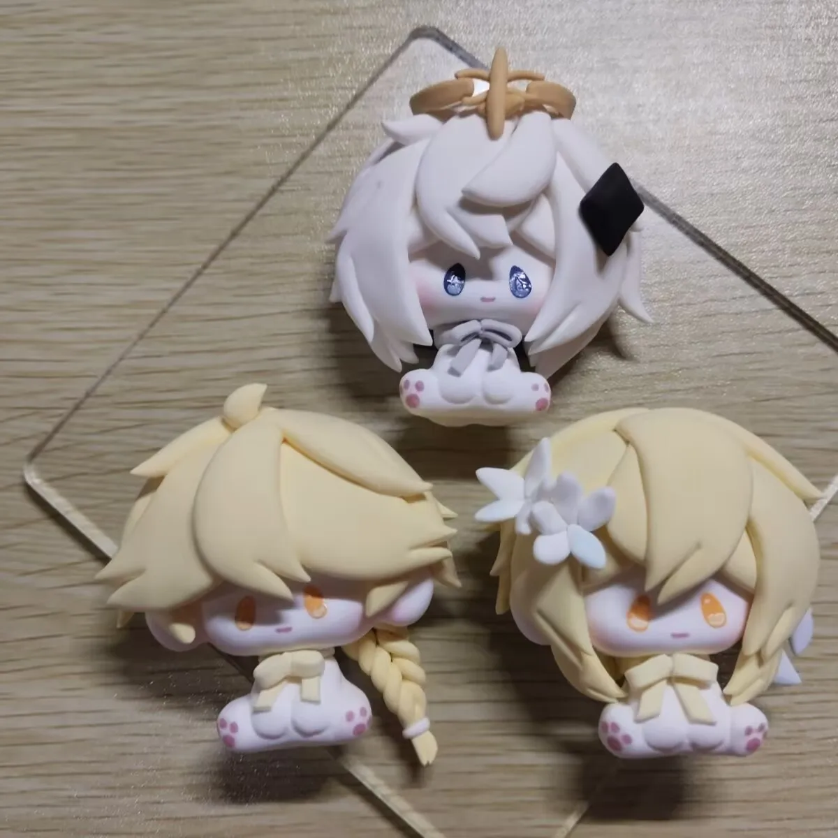 مغناطيس ثلاجة من الطين "Genshin Impact" بقوة مغناطيسية، عناصر صغيرة مصنوعة يدويًا من "Kongying، Zhongli" كهدية #1