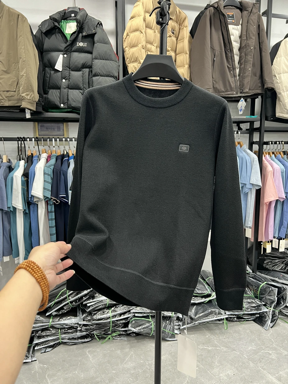 

Мужской свитер с круглым вырезом, на флисовой подкладке, теплый, однотонный, осенне-зимний, комфортный, стандартного кроя.