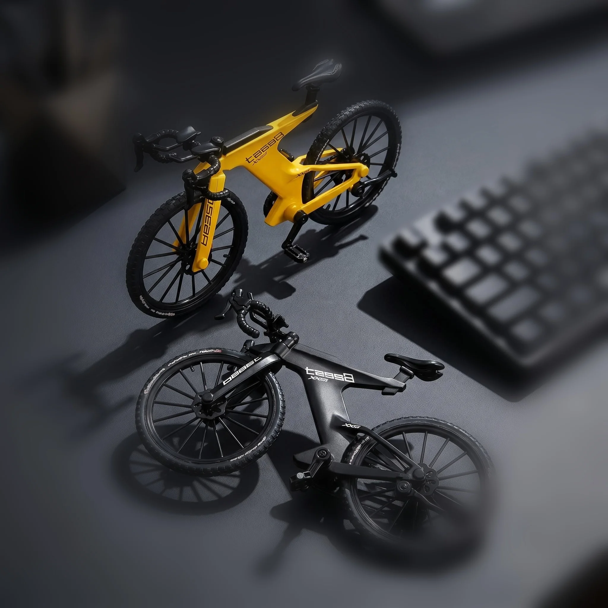 Simulated Road Bike Model, Racing Car Desktop Ornament, Alloy Collectible Decorative Model, Desktop Collectible, Creative Collec