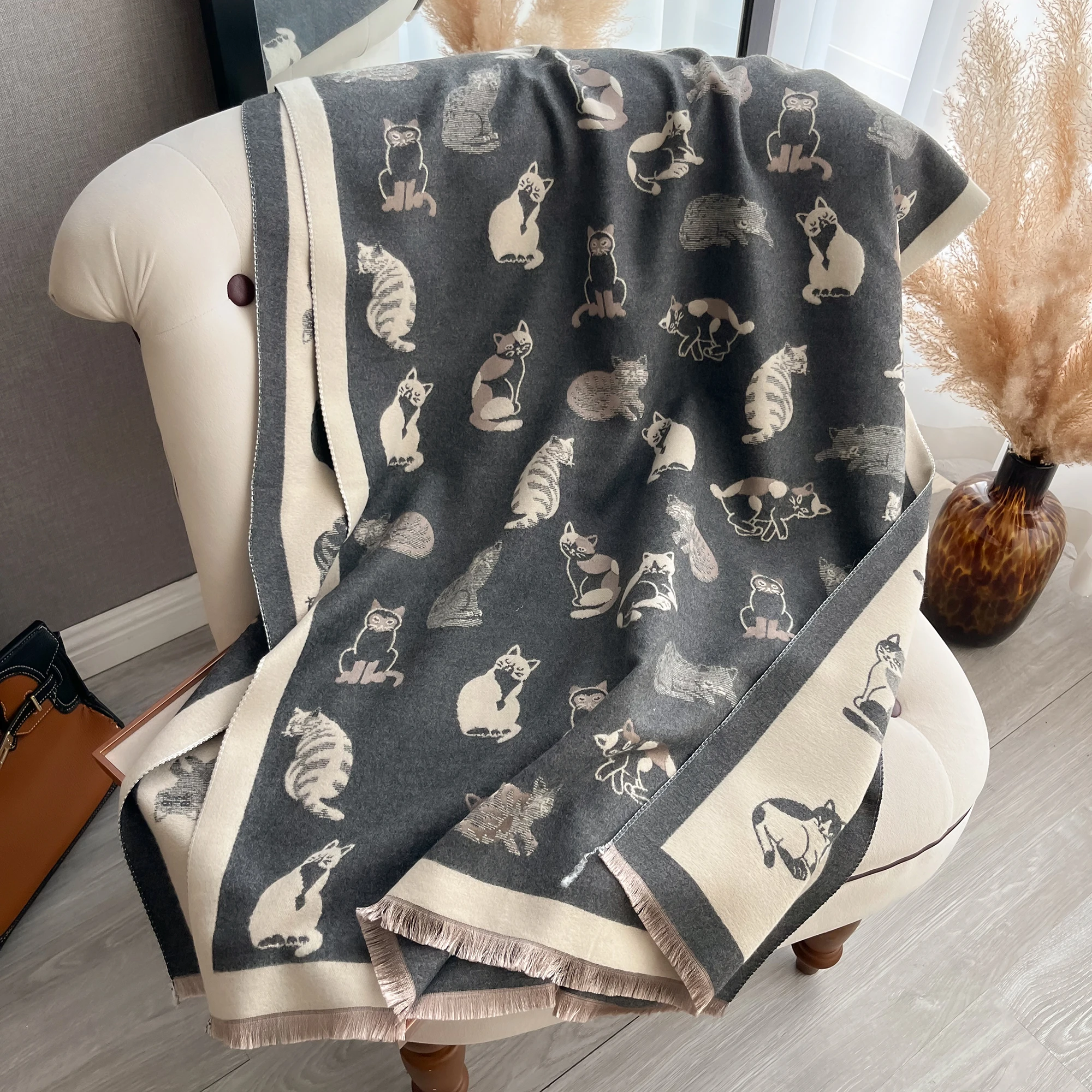 Elegant Ladies\' Animal Cat Pashmina Autumn Winter Thick Warmth Double Sided Tassel The Shawl Coldproof Windproof Blanket Scarf