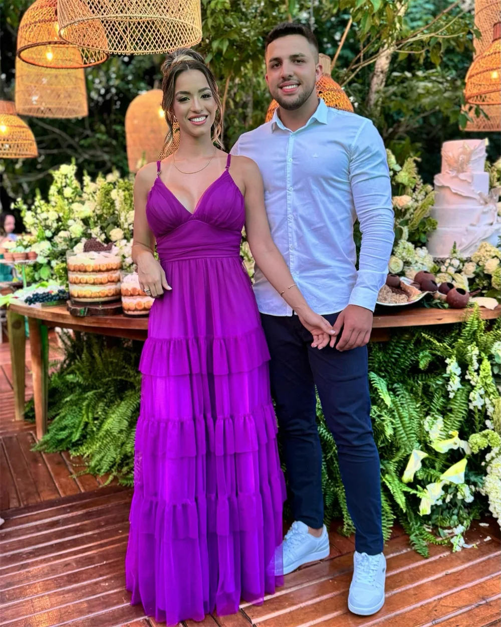 ชุดราตรีสั่งตัด ชุดออกงาน ชุดเดรสยาว ชุดไปงานแต่งงาน คอวี สายเดี่ยว ผ้าชีฟอง ระบายหลายชั้น ยาวแบบแม็กซี่ เซ็กซี่