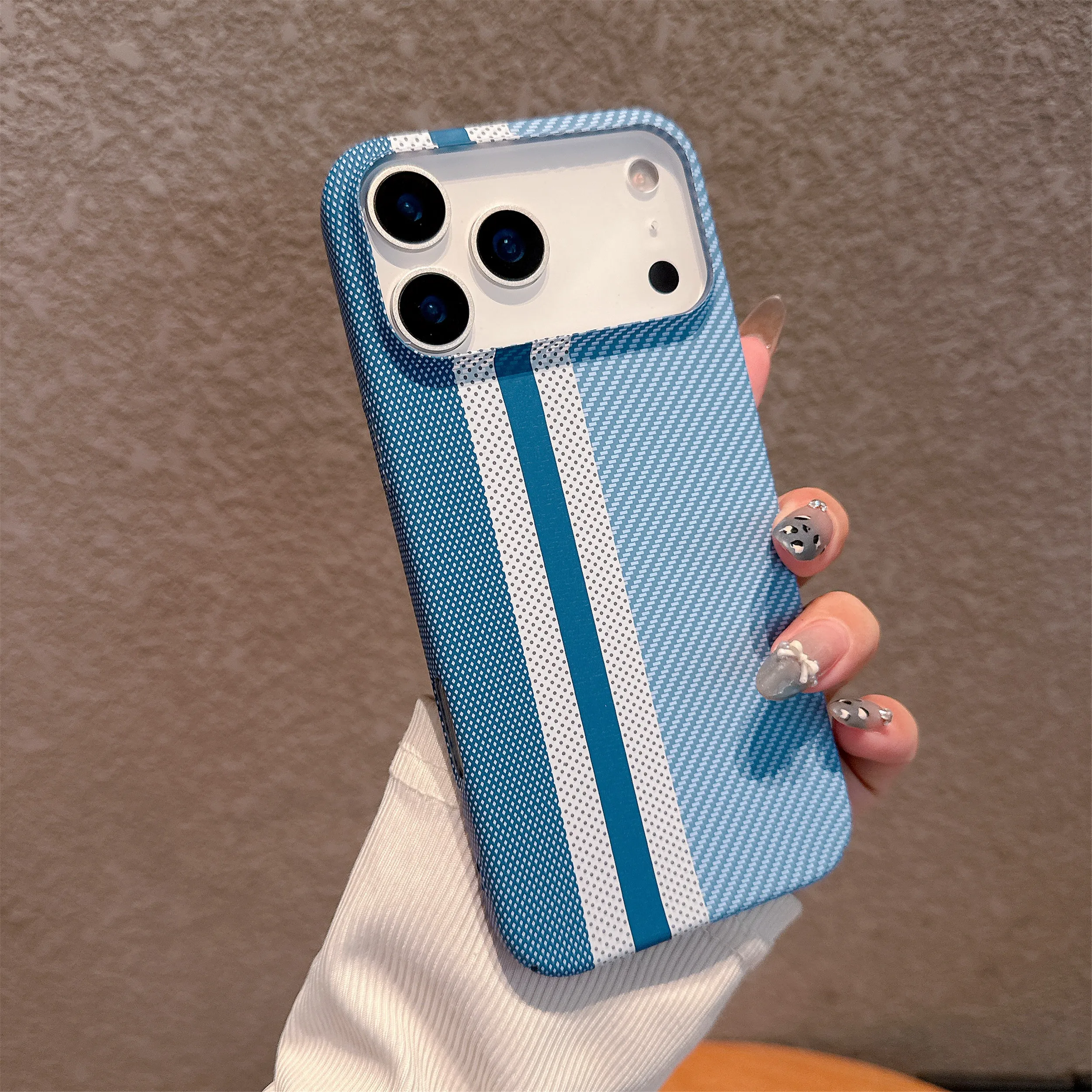 Large Kong Kevlar Carbon Fiber Stripe Texture Hard PC Case for iPhone 18 17 Air 16 15 14 Plus 13 12 Pro Max 11 Shockproof Cover
