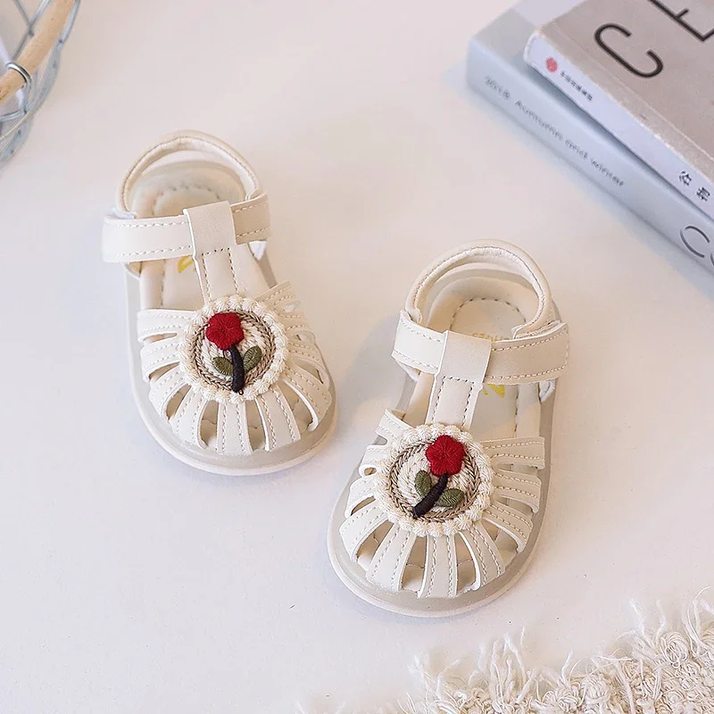 

Baby Casual Sandals Embroidered Flowers Kids Walking Shoes Hook&loop 2025 Summer New Girls Princess Shoes Soft Sole Size 16-26