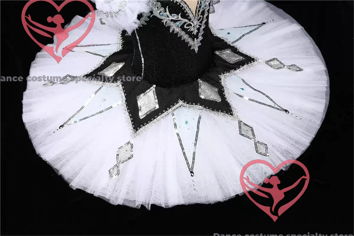 Simple children's ballet performance costume, black tutu with a million clown skirt, customised for competitions and performance