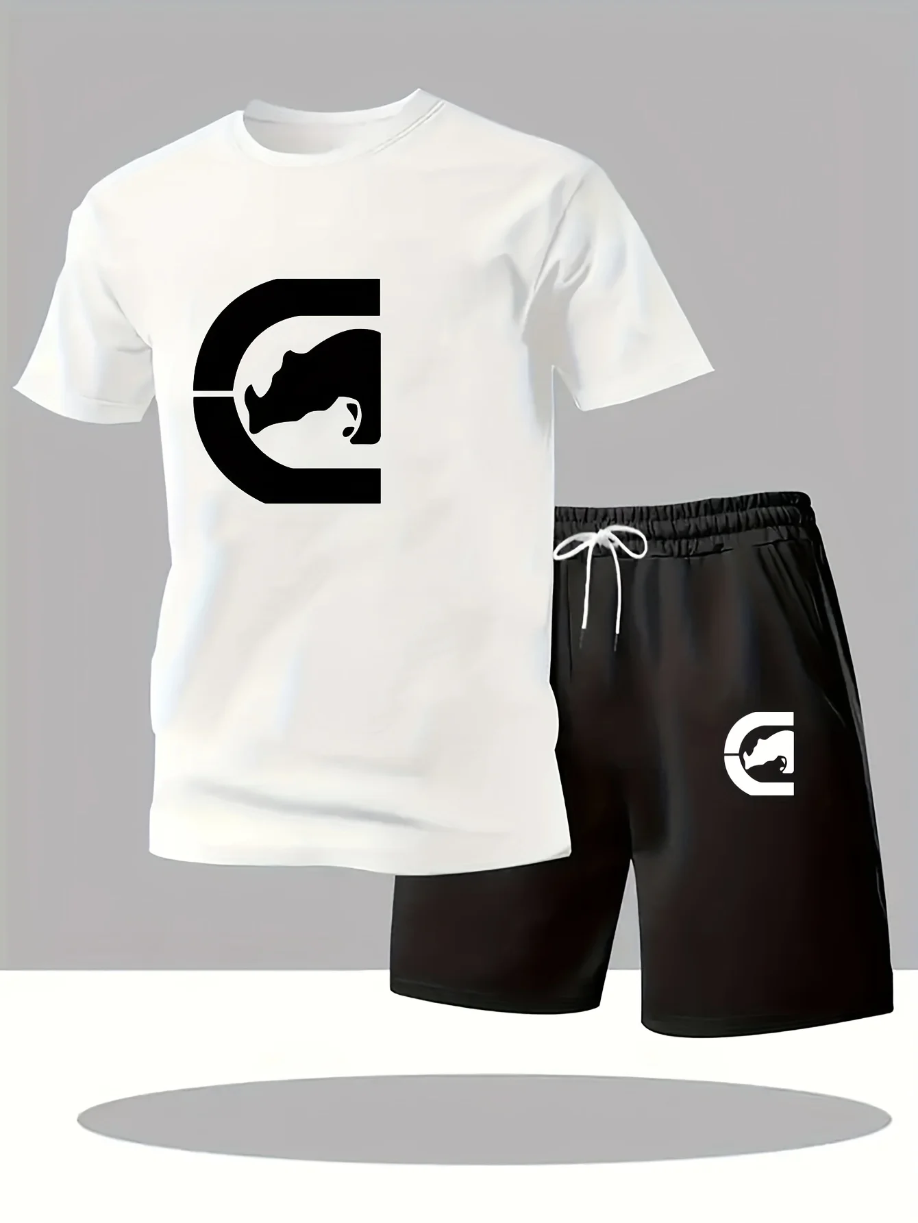 

2026 Men's Two-Piece Set, including a breathable and lightweight short-sleeved T-shirt and shorts