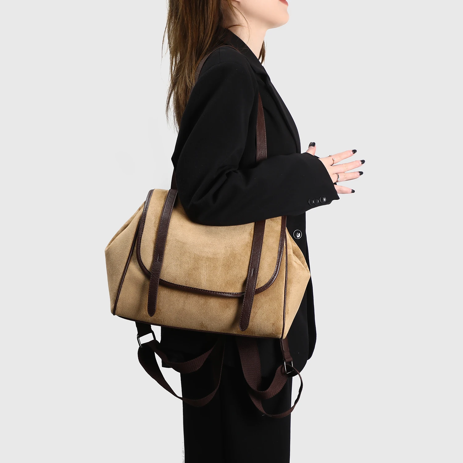 حقيبة ظهر نسائية جديدة موديل 2026 مصنوعة من جلد البولي يوريثان متعددة الاستخدامات بتصميم أمريكي عتيق بسعة كبيرة وبسيطة للتنقل ومقبض ناعم وكتف محمول #2