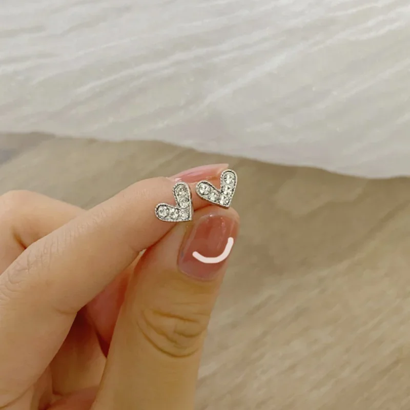 Mini Full Crystal Heart Rhinestone Stud Earring for Women Temperament Korean Design Cute Wedding  Jewelry Girl Gift