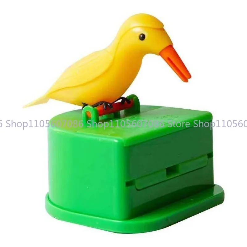 boite-a-cure-dents-domestique-en-forme-de-tube-d'oiseau