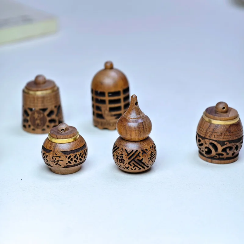 Wood Hollow Carved Aromatherapy Bottle Mini Vase Pagoda Car Hanging Decoration Fragrance Diffuser Bottle Sealed Jar Pendant