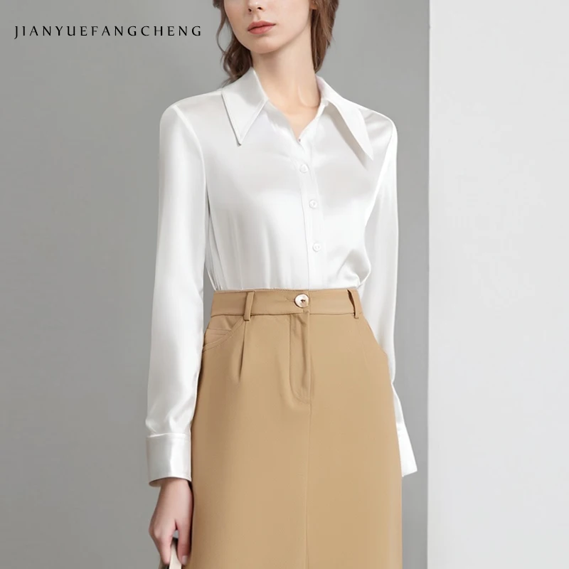 

Офисные женские белые атласные блузки с длинными рукавами, мягкие гладкие топы на весну и лето 2024, модные рубашки на пуговицах с отложным воротником