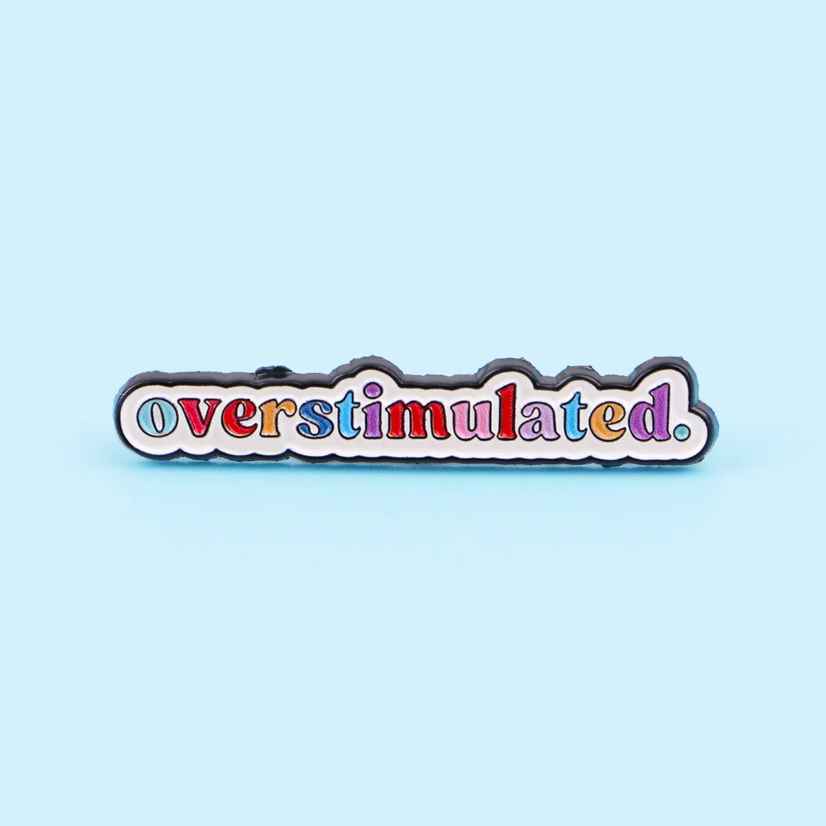 Pin esmaltado arcoíris con frase sobre salud mental, broche