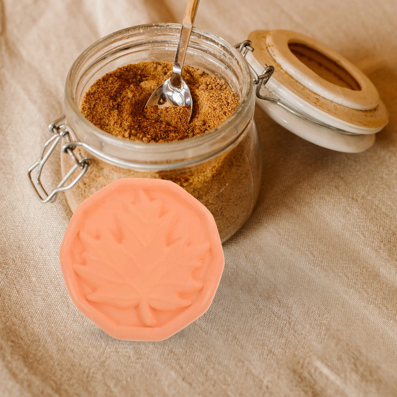 

Terracotta Moisture Keeper Brown Softener Reusable Clay Disc For Food Storage Container Sugar Saver Brown Sugar Keeper Moisture