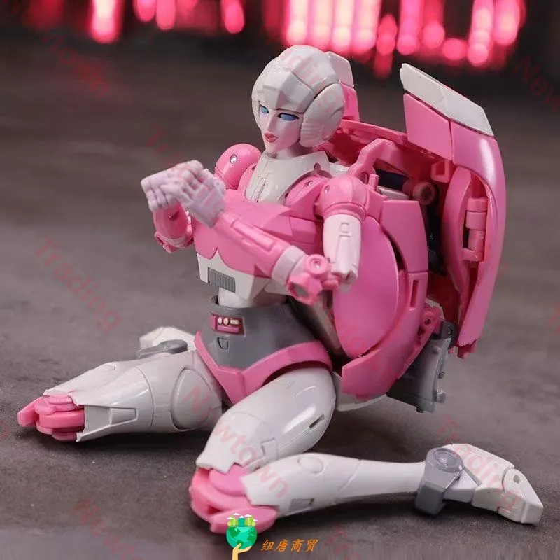 هناك مخزون تحويل لعبة روائع KO MP-51 ARCEE KO MP51 مجموعة هدايا لعبة شخصية الحركة