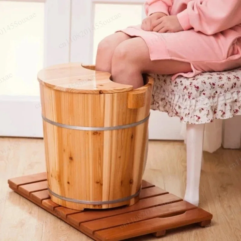Durable Cedar Wood Foot Bath Bucket, Household Foot Soaking Basin with Cover, Traditional Spa Pedicure Tub in Two Sizes