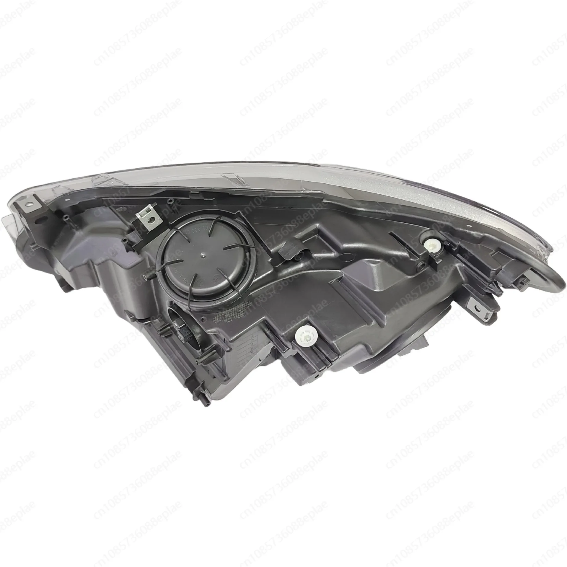 

Для полусборки корпуса фар 1-й серии F20 2012-2016 со светодиодными линзами DRL без электронных деталей