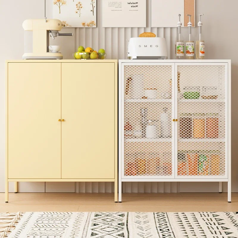 خزانة جانبية لتناول الطعام من الحديد المطاوع، وخزانة تخزين بسيطة لغرفة المعيشة، وخزانة تخزين لأدوات المائدة المنزلية