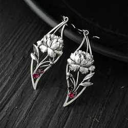 Vintage Metal Personality Design Plant Hand Carved Flower Earrings Inlaid Red Stone Ladies Dangle Leaf Jewelry Earrings