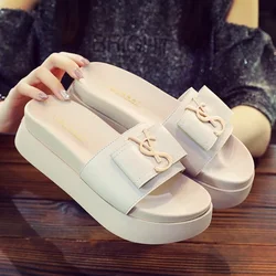 Women Slippers 2024 New Slides Luxury Designer Sandals Cross Sexy Beach High Heels Slides Women Casuals Platform Shoes for Women