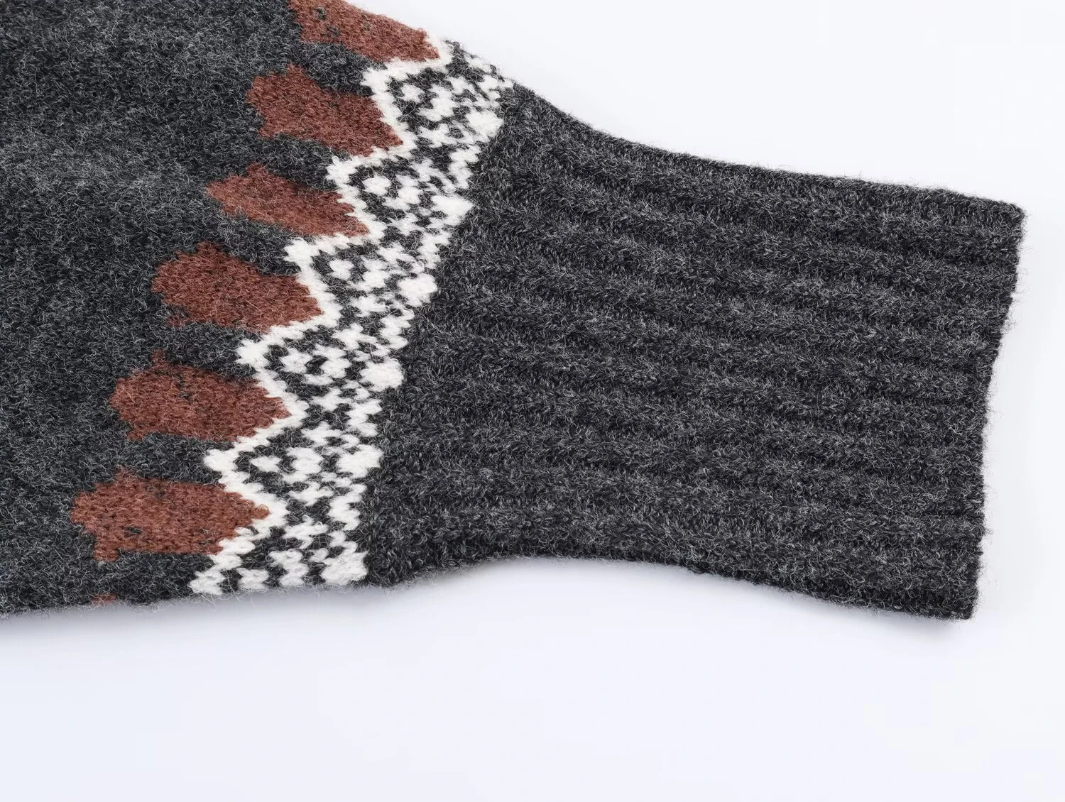 ZERAINS 2025 Winter New Product Women's Versatile Commuter Round Neck Long Sleeve Jacquard Knitted Shirt