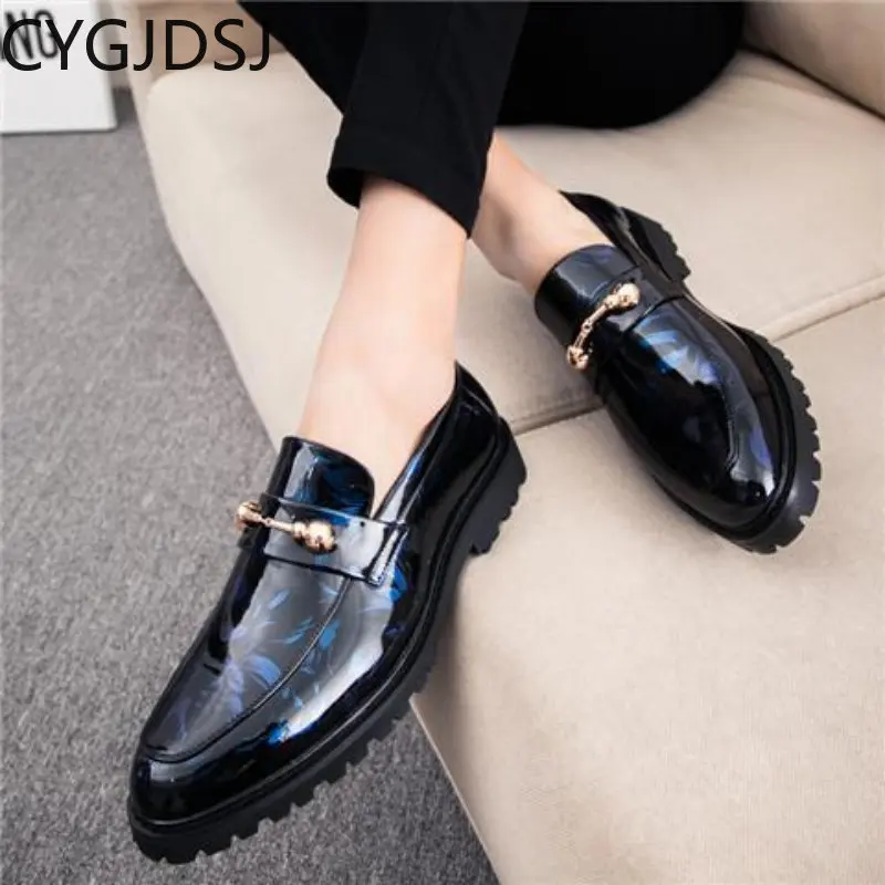 Slip on Shoes Men Loafers for Men Casuales Business Suit Patent Leather Shoes for Men Oxford Shoes Wedding Dress Chaussure Homme