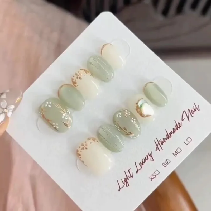 

Handmade Nail Tips 10pcs Green Nails Press Ons with Glue Ready Nails for Gluing Self-nail Short False Nails with Box and Tools